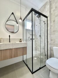 204 - Lindo apto em Bombas com 02 dormitórios