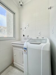 204 - Lindo apto em Bombas com 02 dormitórios