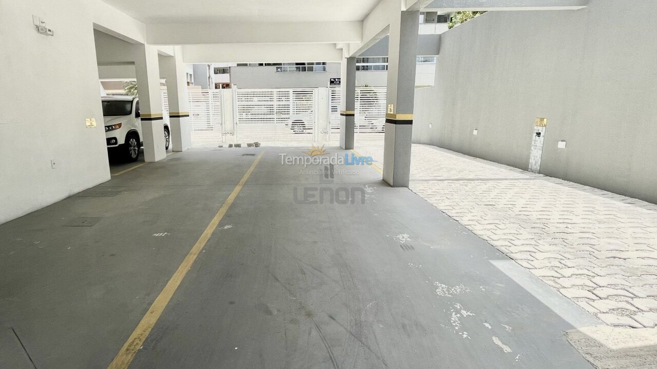 Apartamento para aluguel de temporada em Bombinhas (Praia de Bombas)