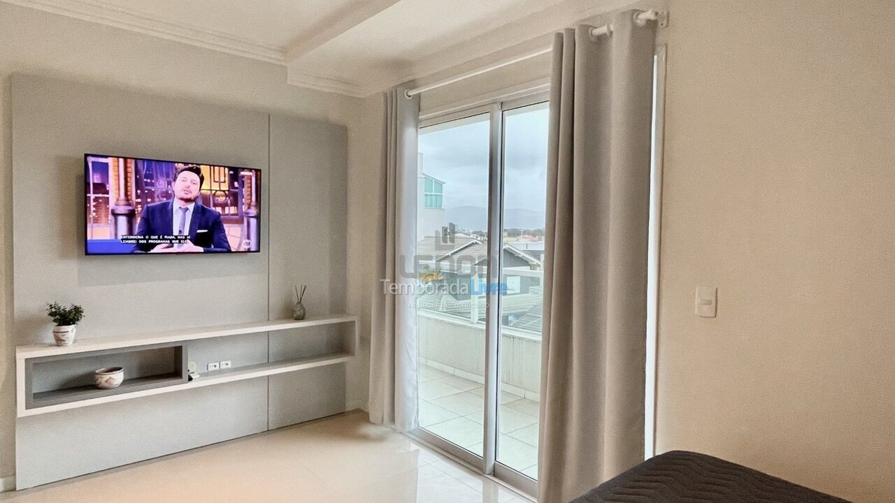 Apartamento para aluguel de temporada em Bombinhas (Canto Grande)