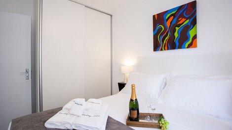 Avenida Paulista, Hospitals BP, Oswaldo Cruz, Paulistano and others