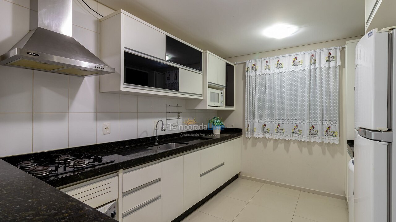 Apartment for vacation rental in Bombinhas (Praia de Bombas)