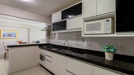 113 - Excellent apt 03 bedrooms in Praia de Bombas