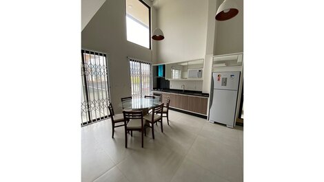 180 - Beautiful apartment with 02 suites in Mariscal