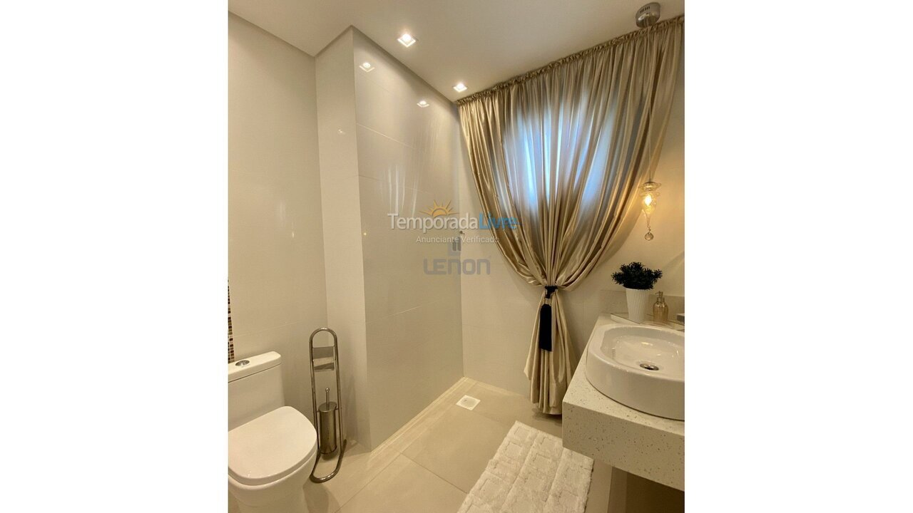 Apartment for vacation rental in Bombinhas (Mariscal)