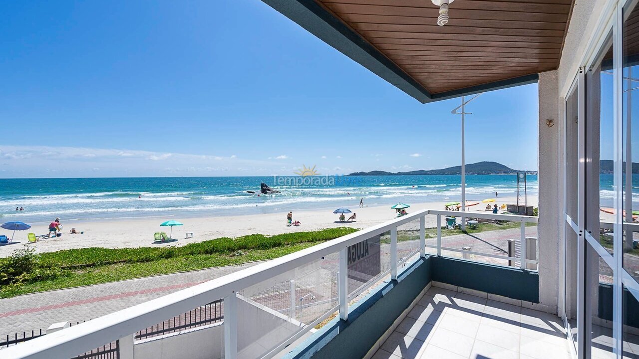 Apartment for vacation rental in Bombinhas (Praia de Bombas)