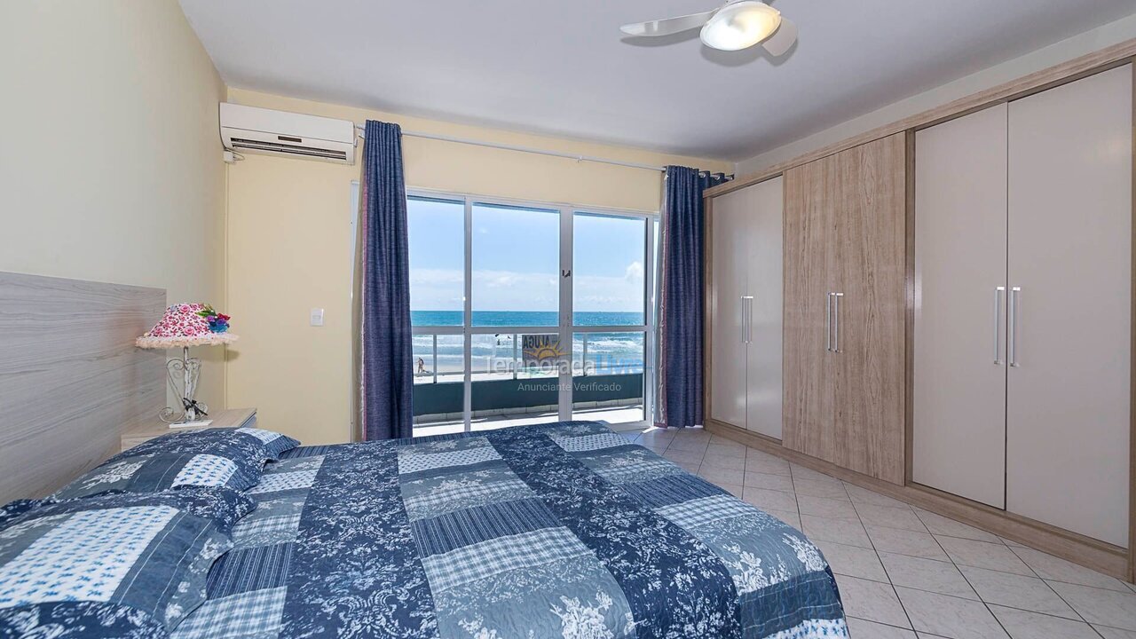 Apartment for vacation rental in Bombinhas (Praia de Bombas)