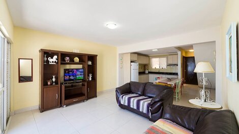 04JR - Duplex Facing the Sea, 03 rooms for 8 people in Bombas