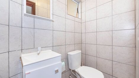 04JR - Duplex Facing the Sea, 03 rooms for 8 people in Bombas