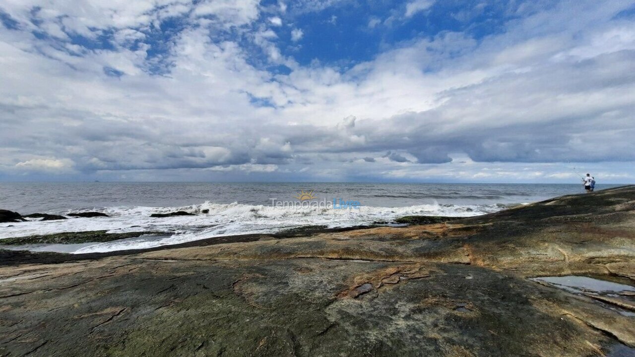 Apartamento para aluguel de temporada em Matinhos (Paraná)