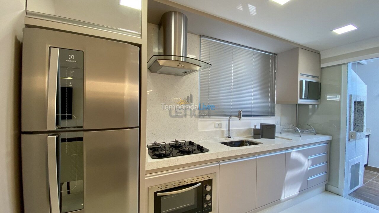 Apartamento para aluguel de temporada em Bombinhas (Praia de Bombas)