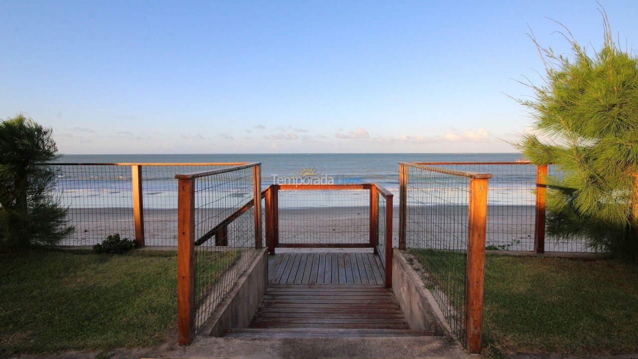 Casa para aluguel de temporada em Ceará Mirim (Rn Praia de Porto Mirim)