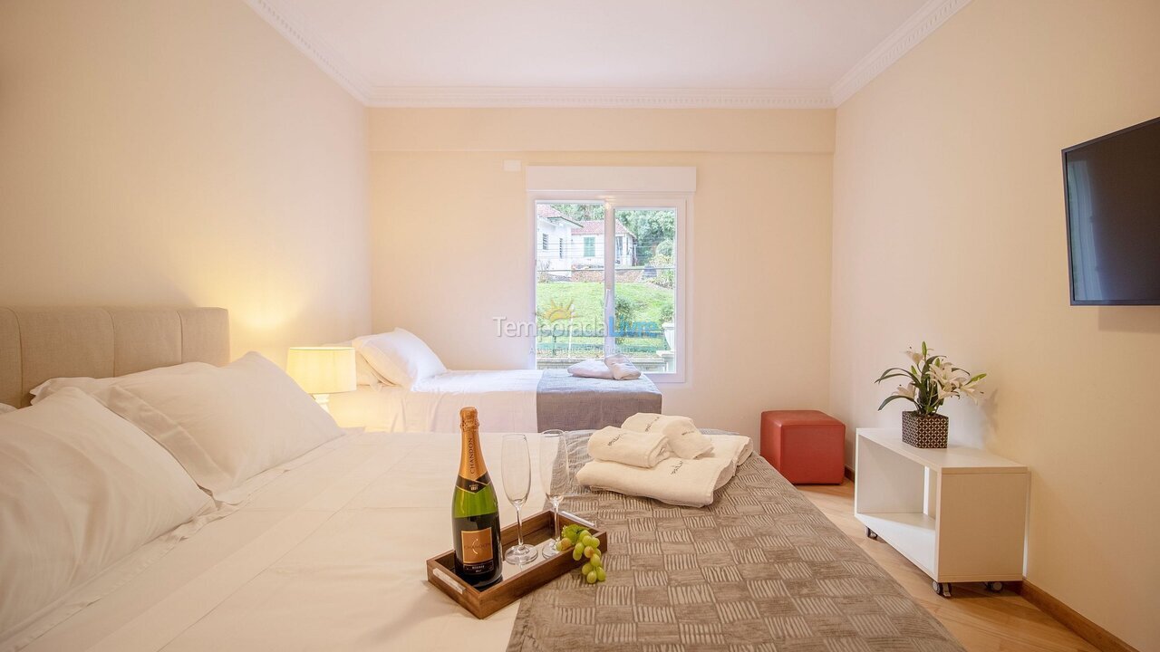 Apartamento para alquiler de vacaciones em Campos do Jordão (Capivari)