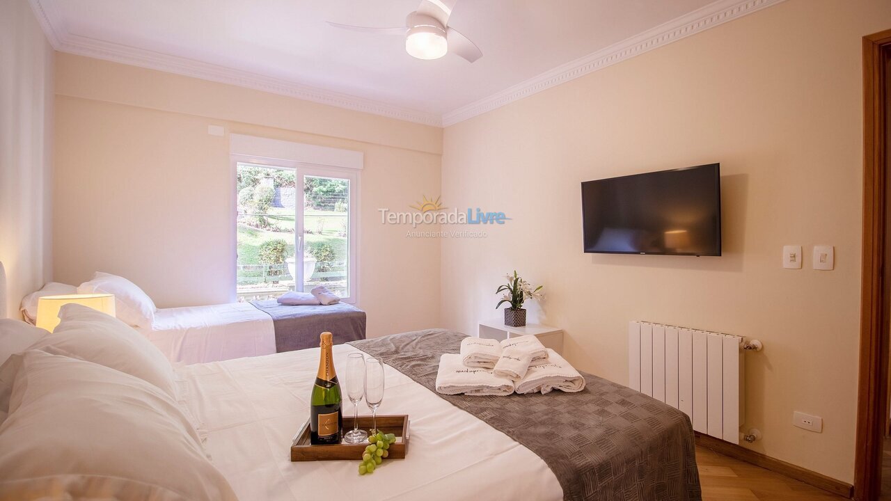 Apartamento para alquiler de vacaciones em Campos do Jordão (Capivari)