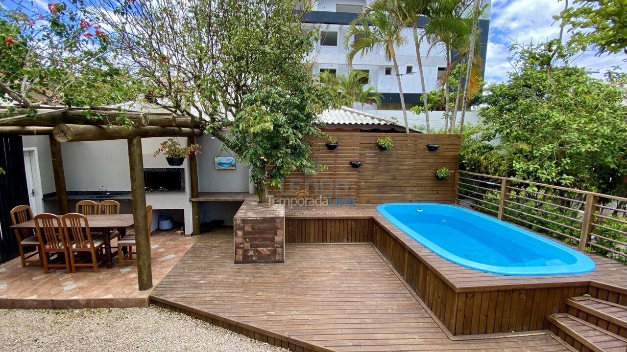 House for vacation rental in Bombinhas (Mariscal)