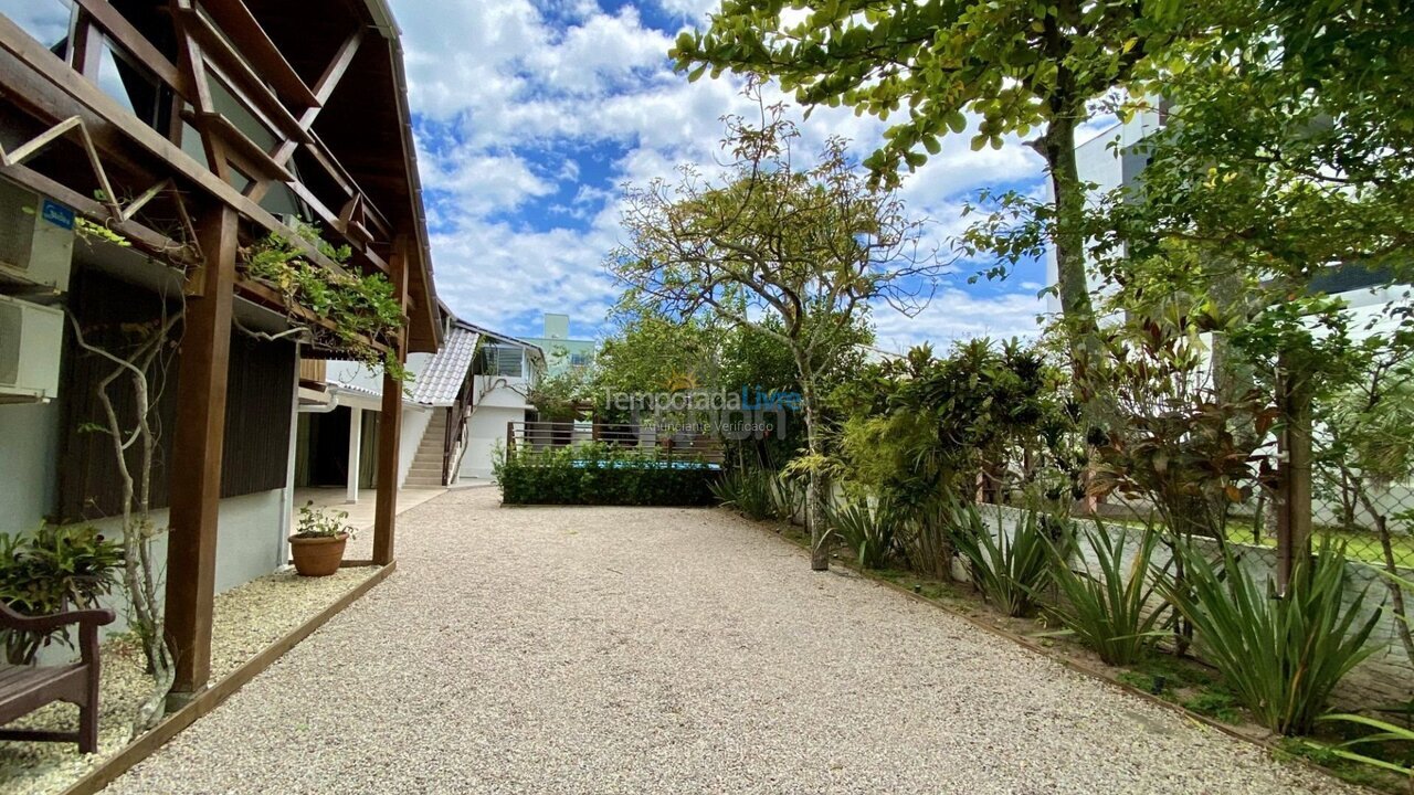 House for vacation rental in Bombinhas (Mariscal)