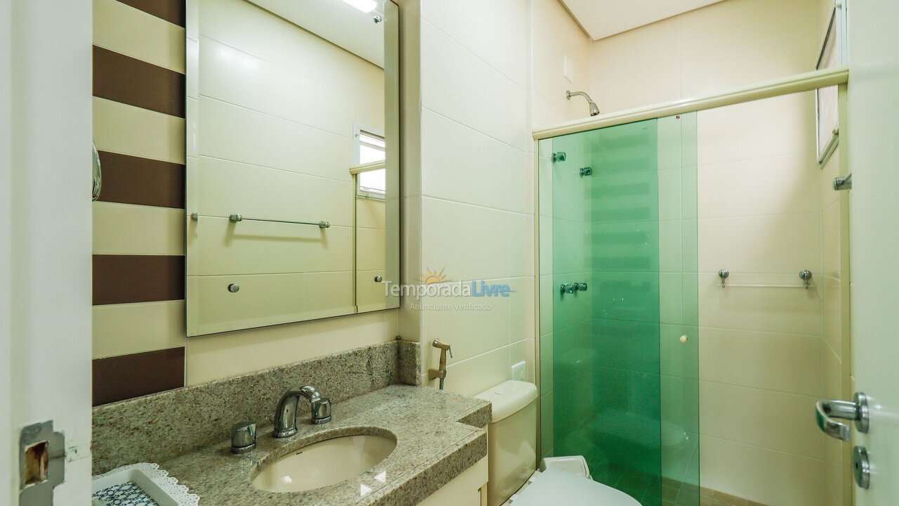 Apartamento para aluguel de temporada em Florianopolis (Praia dos Ingleses)