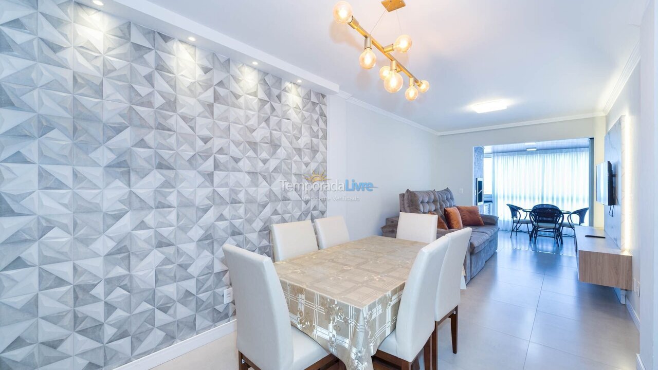 Apartment for vacation rental in Bombinhas (Praia de Bombas)