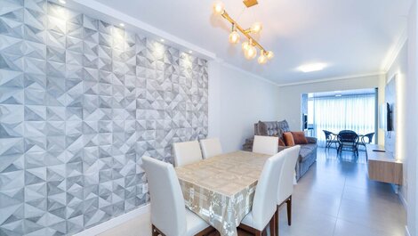 Beautiful 6 bedroom house for up to 16 people in Bombas - Bombinhas - SC