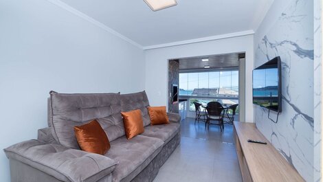 Beautiful 6 bedroom house for up to 16 people in Bombas - Bombinhas - SC