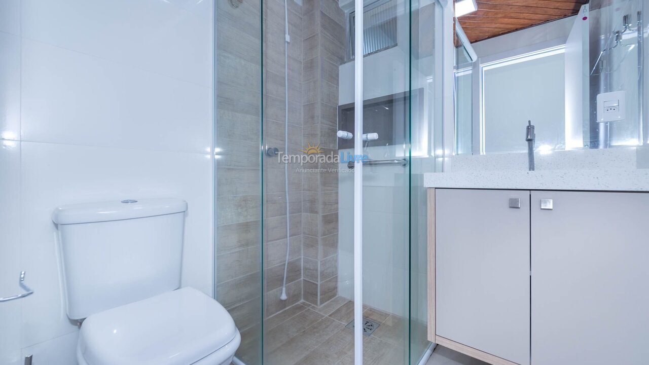 Apartment for vacation rental in Bombinhas (Praia de Bombas)