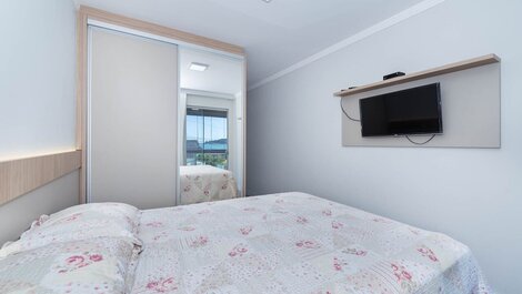 Beautiful 6 bedroom house for up to 16 people in Bombas - Bombinhas - SC