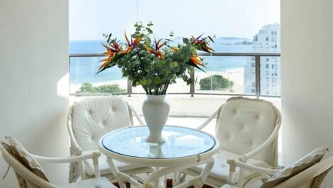 LB - RJ53 Cobertura Vista Praia de Copacabana 03 Quartos Aluguel de...