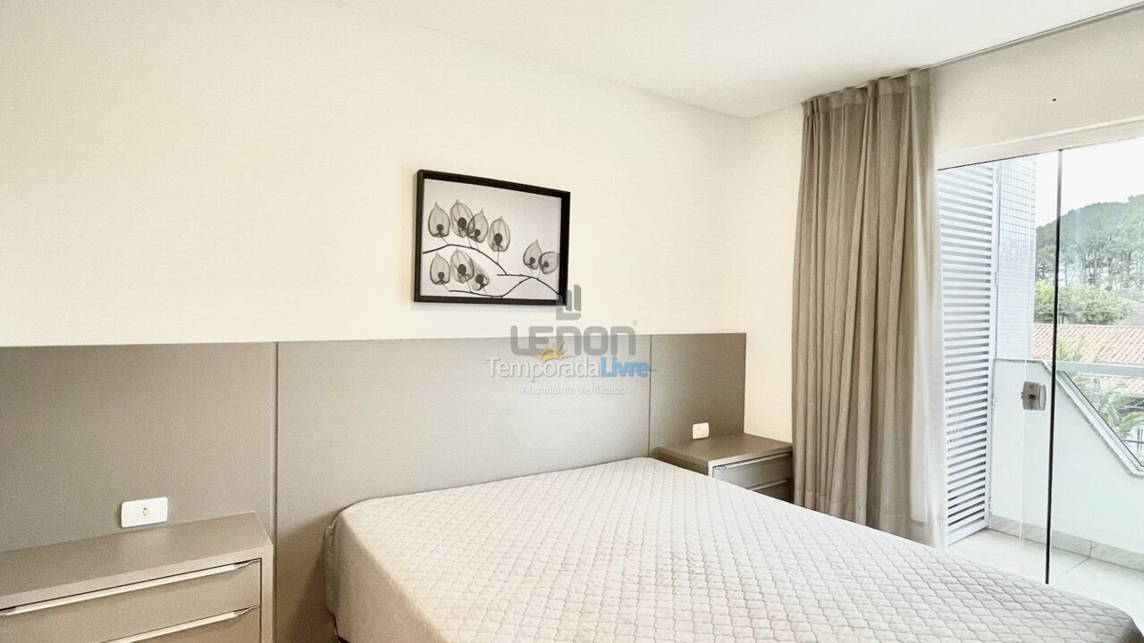 Apartment for vacation rental in Bombinhas (Praia de Bombas)