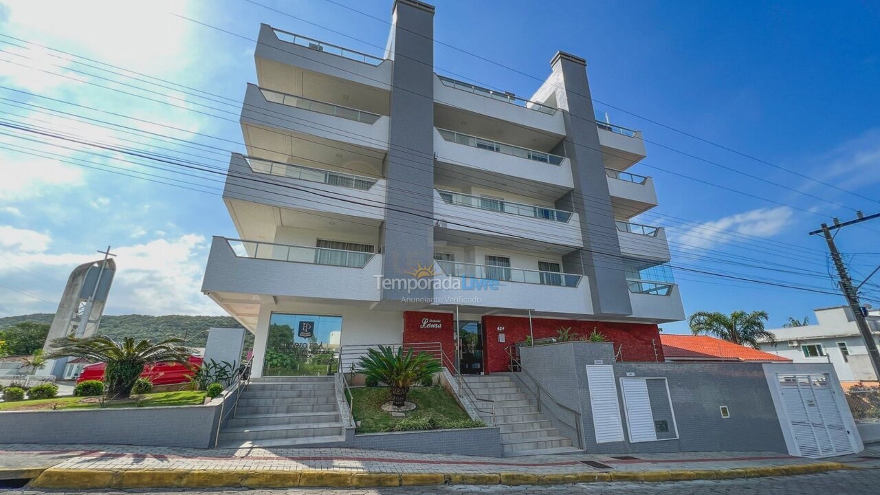 Apartment for vacation rental in Bombinhas (Praia de Bombas)
