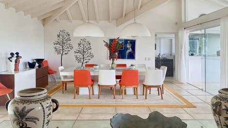 Mansão com 5 suítes para aluguel de temporada em Búzios