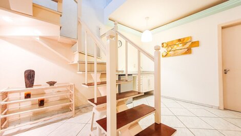 Penthouse with Bath/Hydro in the Master Suite in Di Monaco - REF 0132