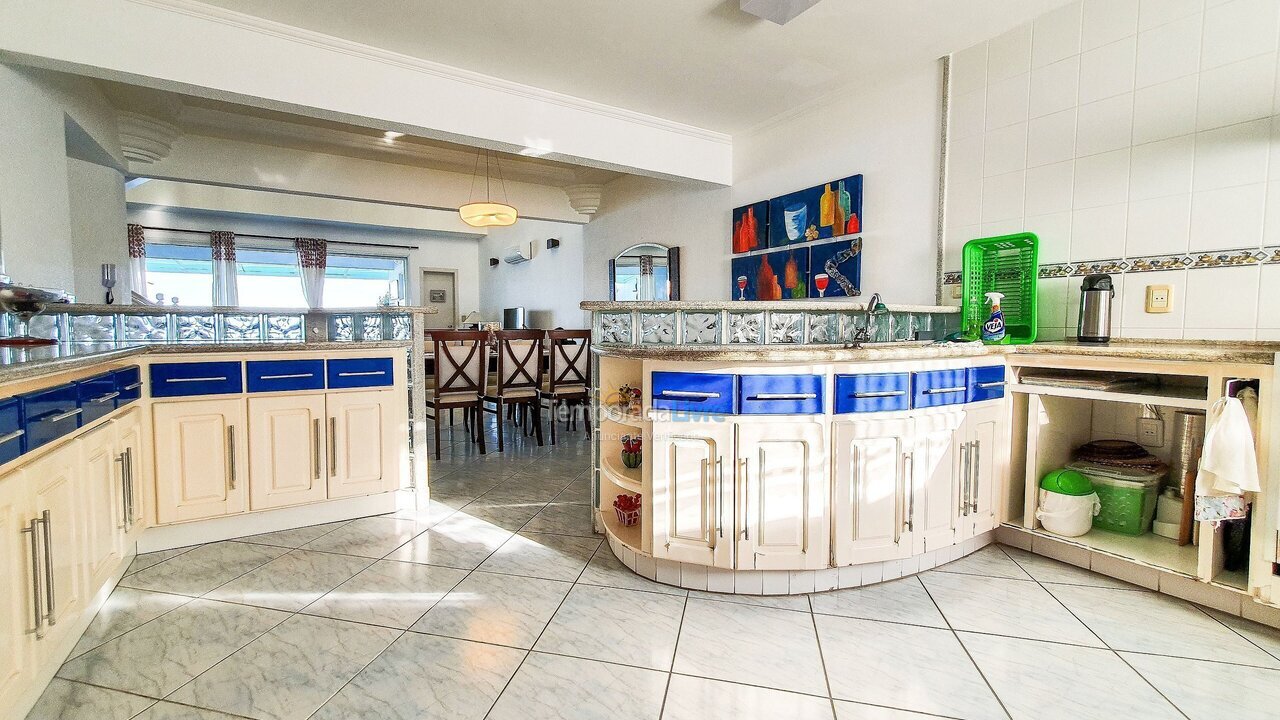 Apartment for vacation rental in Ubatuba (Praia Grande)