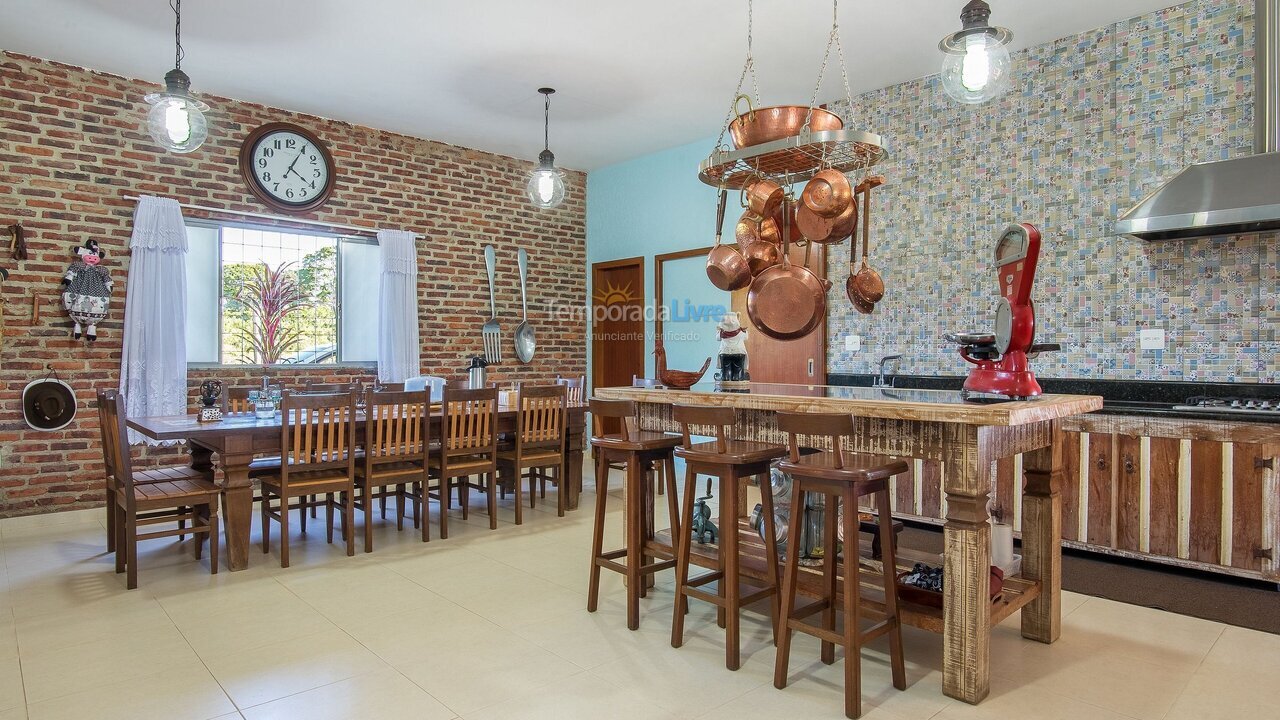 Casa para aluguel de temporada em Pedro Leopoldo (Mg Pedro Leopoldo)