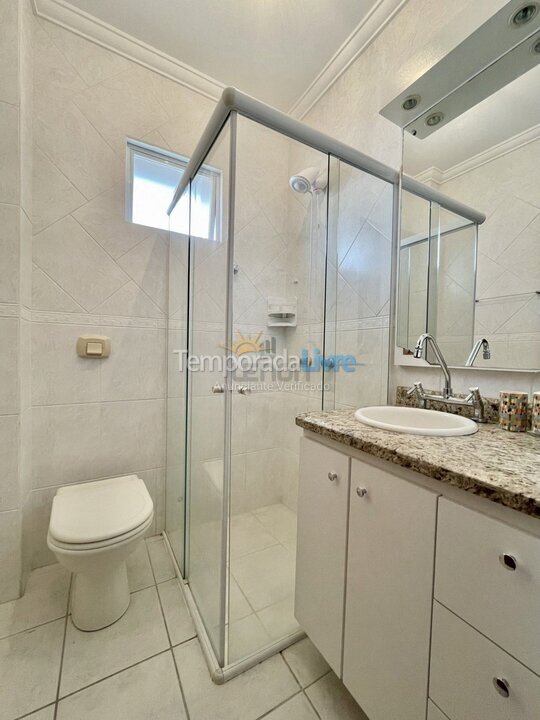 Apartamento para aluguel de temporada em Bombinhas (Praia de Bombas)