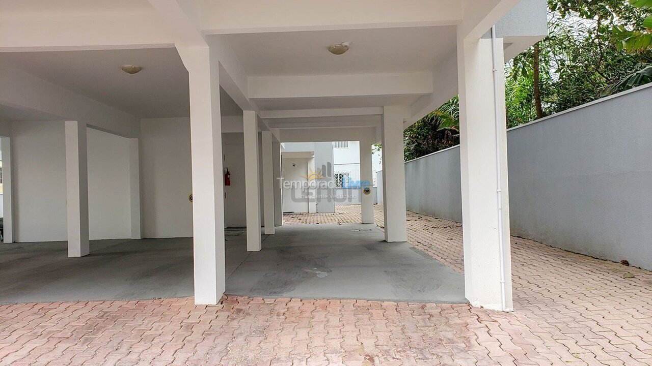 Apartamento para aluguel de temporada em Bombinhas (Praia de Bombas)