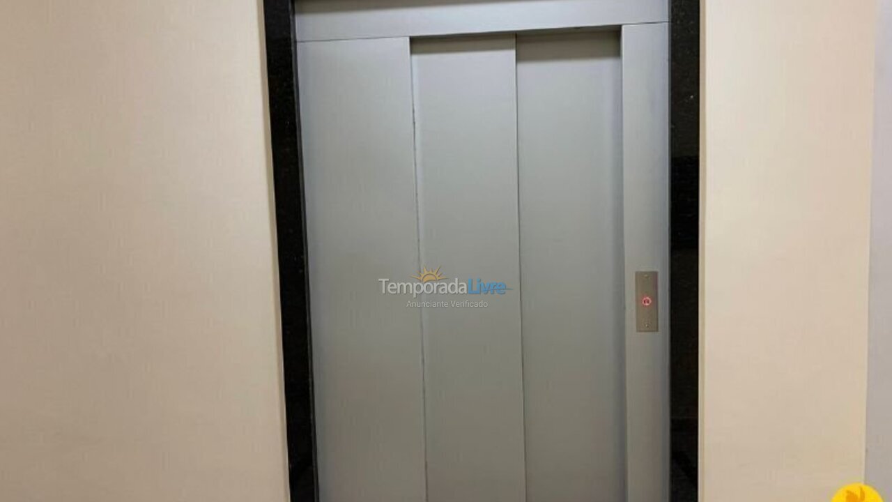 Apartamento para aluguel de temporada em Ubatuba (Praia Grande)