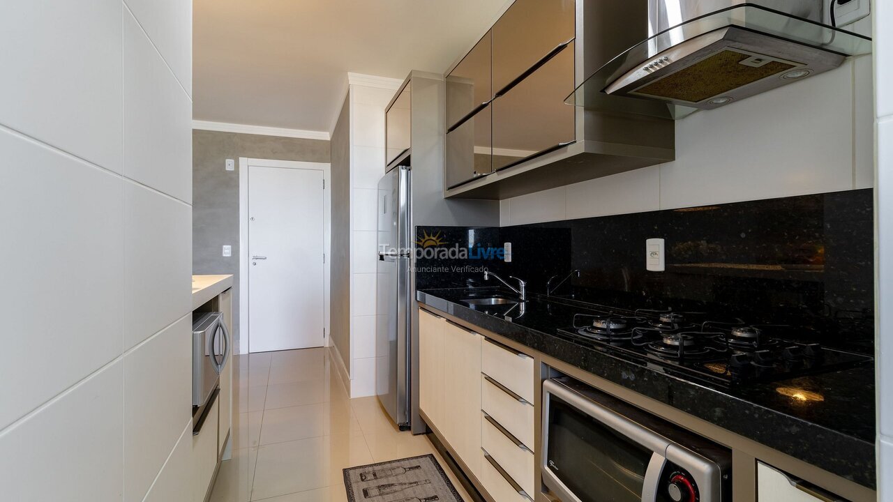 Apartamento para aluguel de temporada em Bombinhas (Praia de Quatro Ilhas)