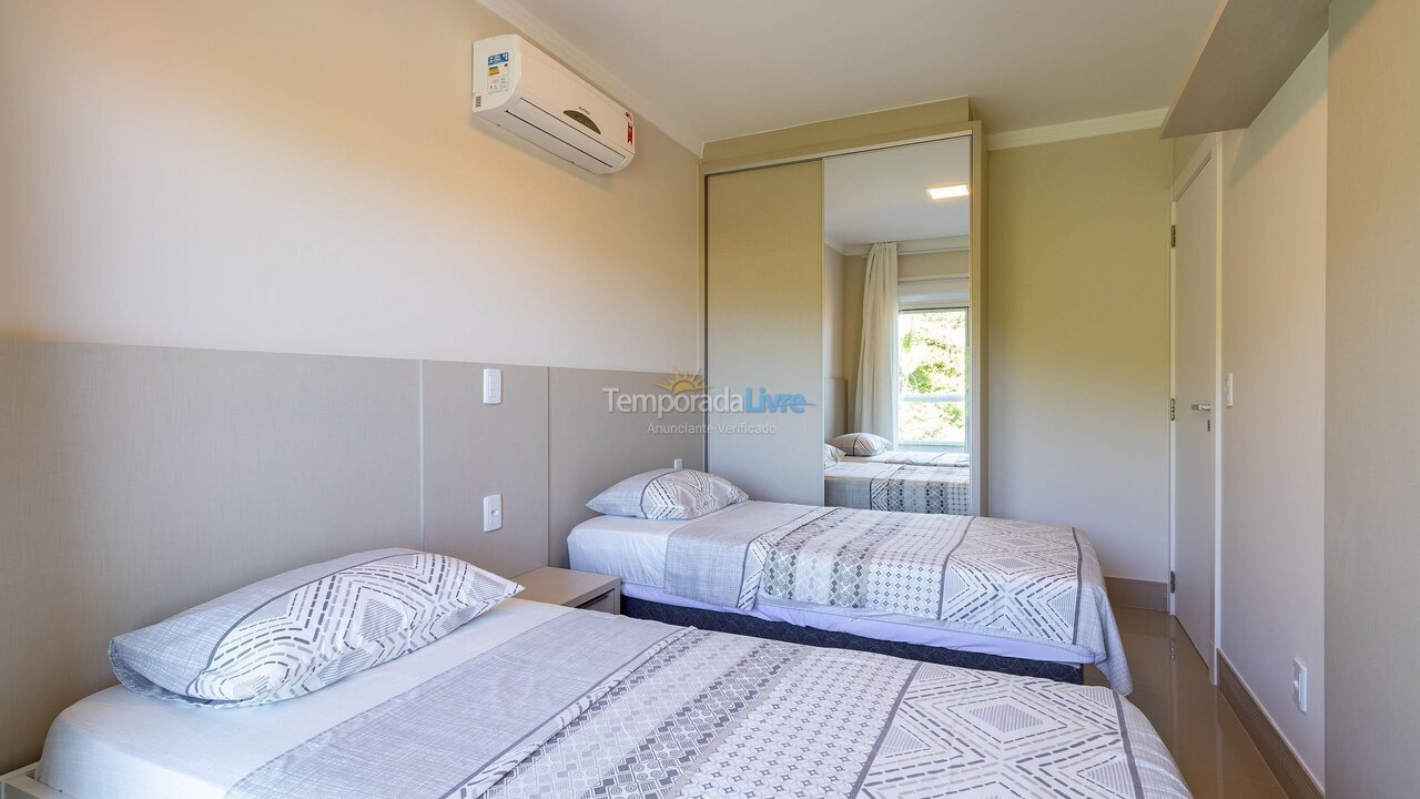 Apartamento para aluguel de temporada em Bombinhas (Praia de Quatro Ilhas)