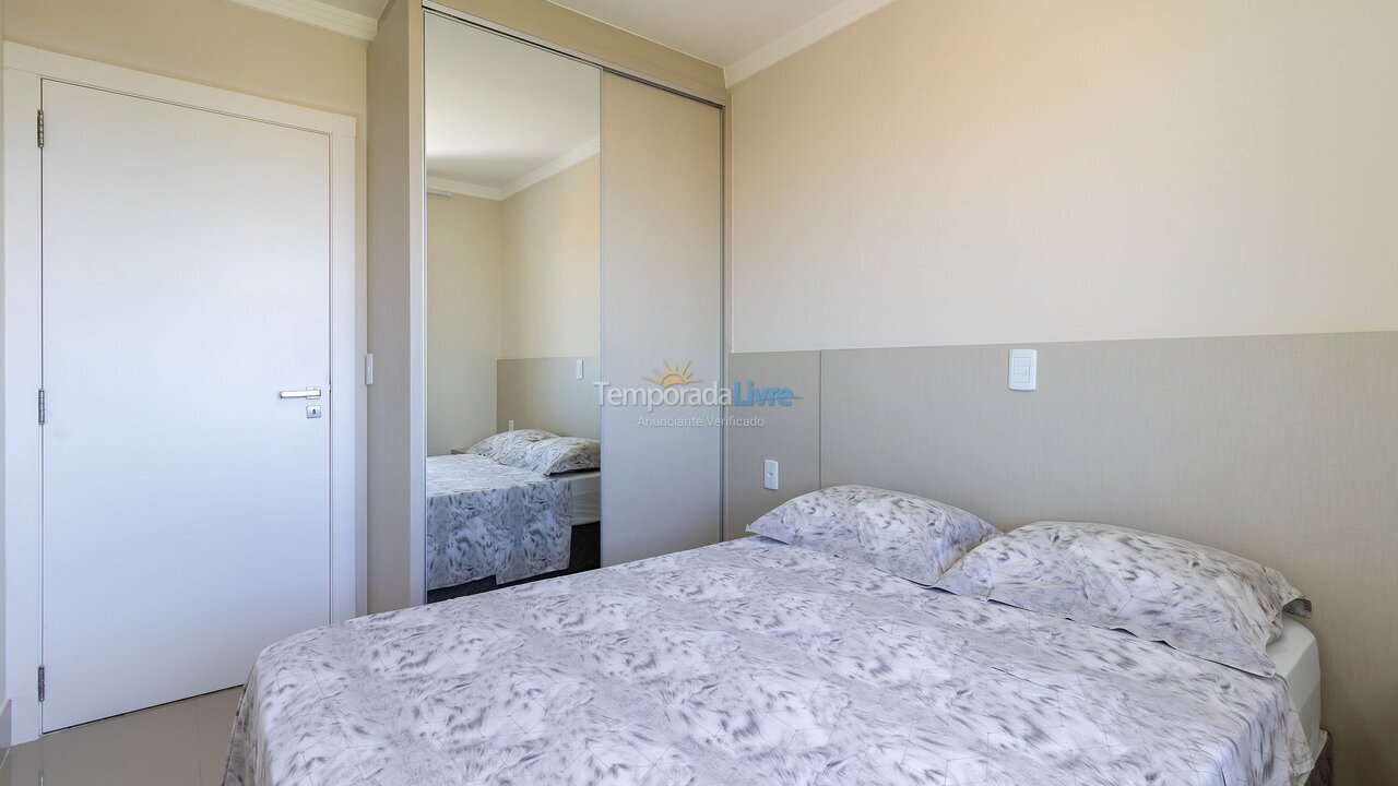 Apartamento para aluguel de temporada em Bombinhas (Praia de Quatro Ilhas)