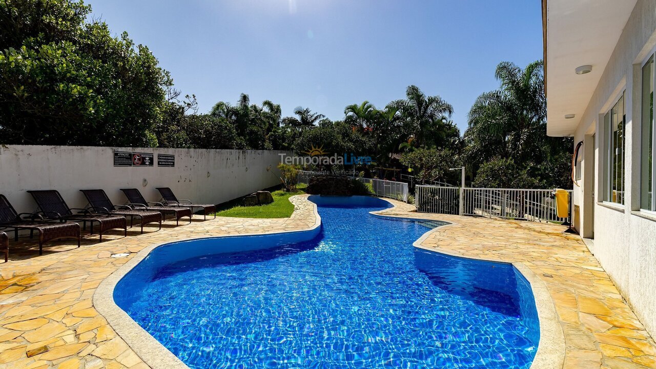 Apartamento para aluguel de temporada em Bombinhas (Praia de Quatro Ilhas)