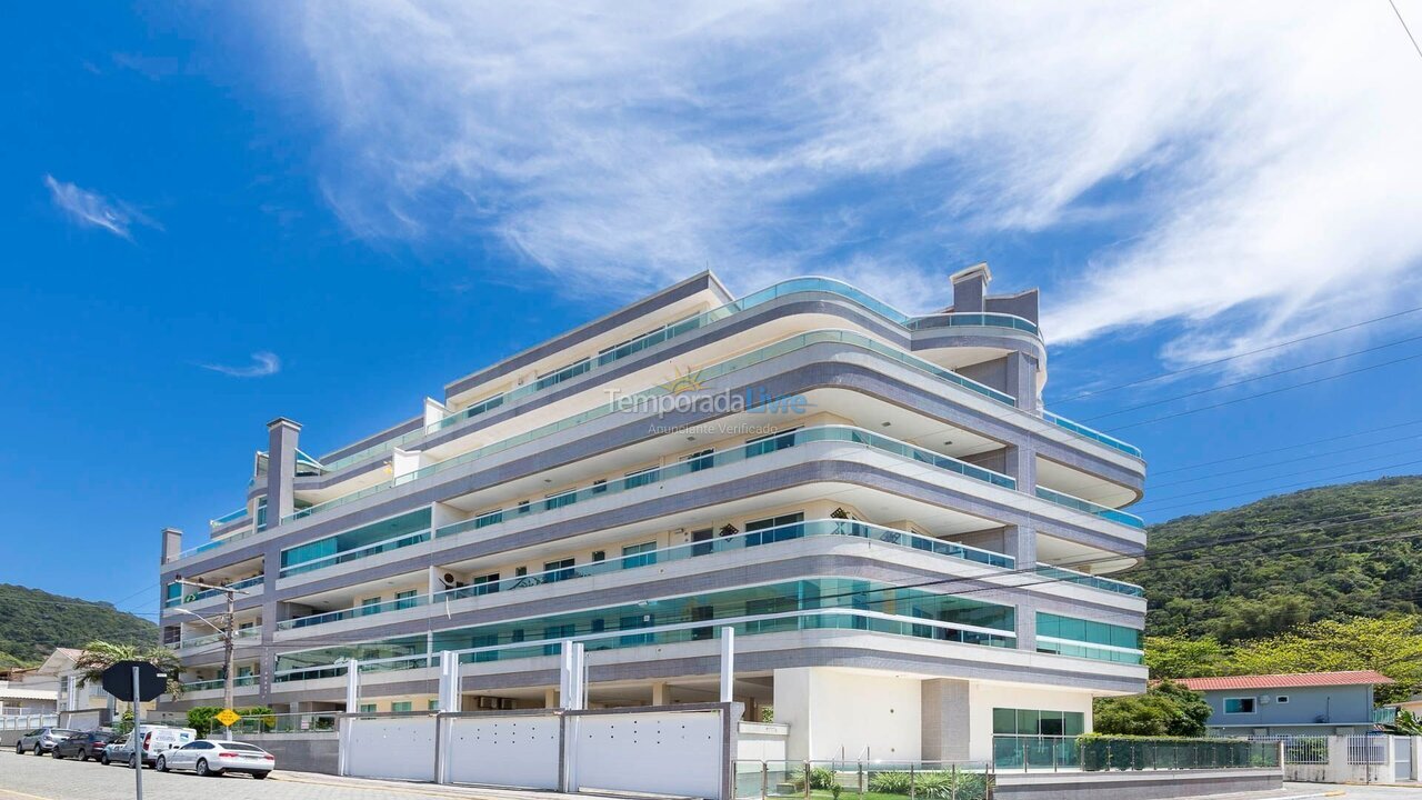 Granja para alquiler de vacaciones em Bombinhas (Praia de Bombas)