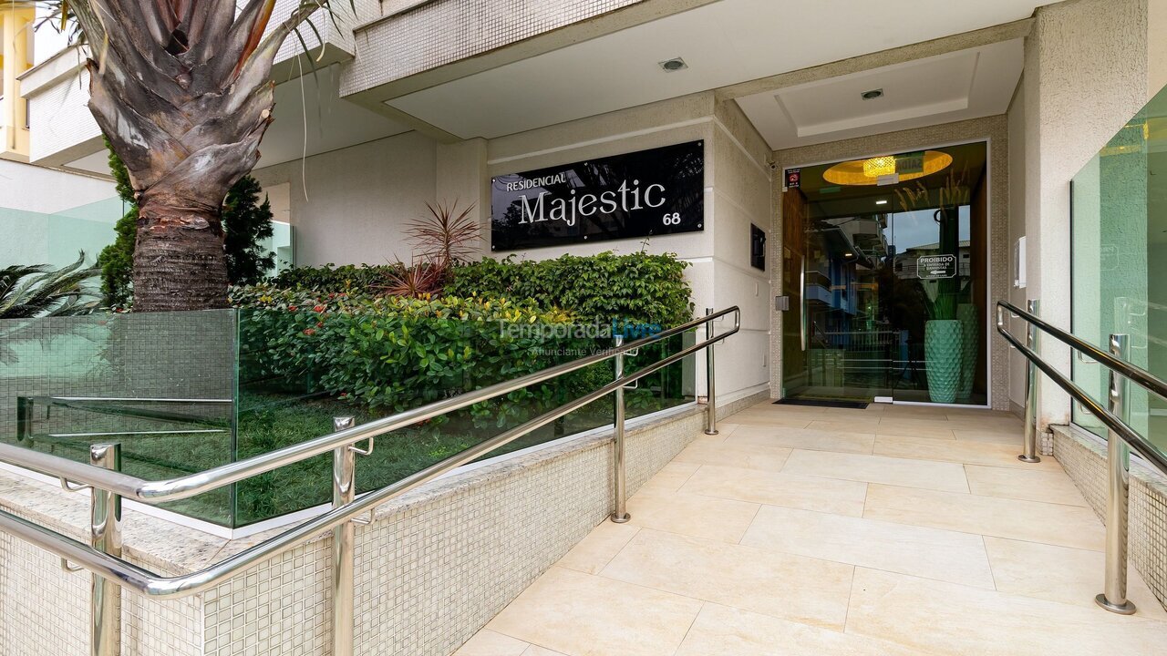 Apartamento para alquiler de vacaciones em Bombinhas (Praia de Bombas)