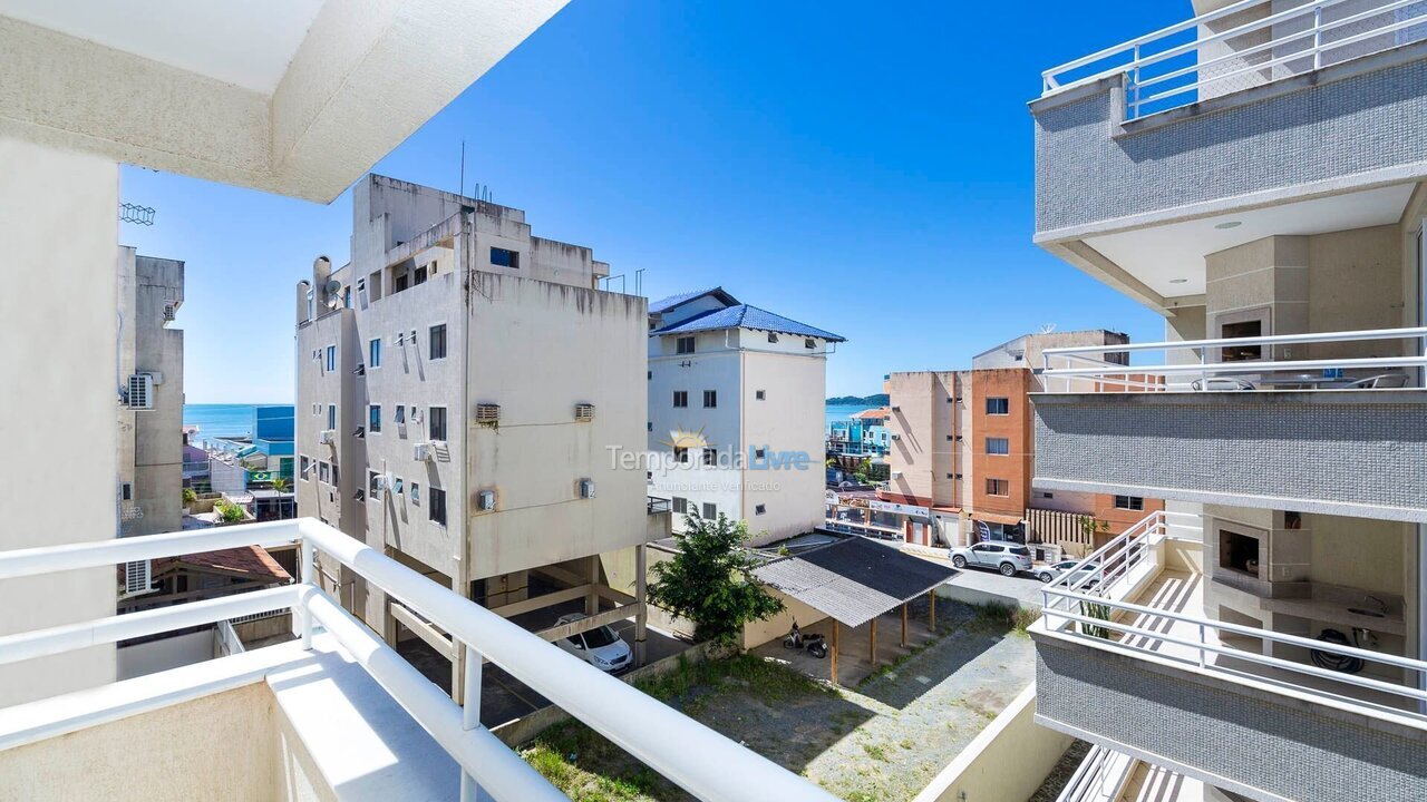 Apartment for vacation rental in Bombinhas (Praia de Bombas)