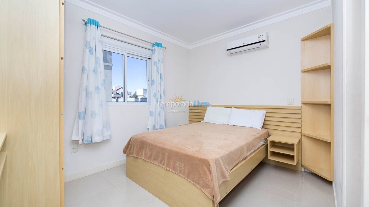 Apartment for vacation rental in Bombinhas (Praia de Bombas)