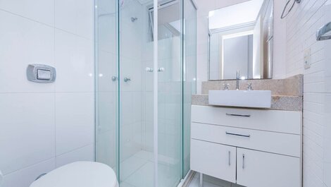 Excellent 3 bedroom apartment 70 meters from the MAR in Bombas...