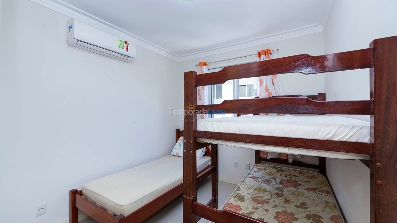 Apartment for vacation rental in Bombinhas (Praia de Bombas)