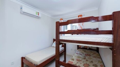 Excellent 3 bedroom apartment 70 meters from the MAR in Bombas...