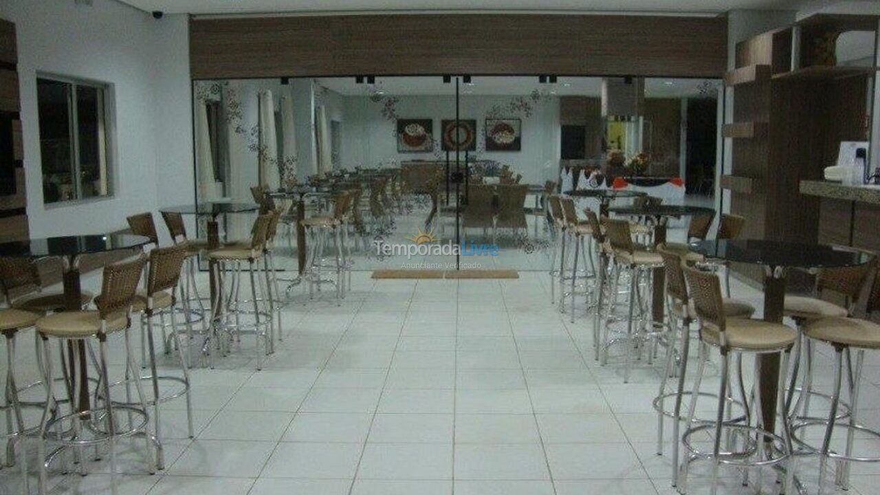 Apartamento para aluguel de temporada em Caldas Novas (Lagoa Quente)