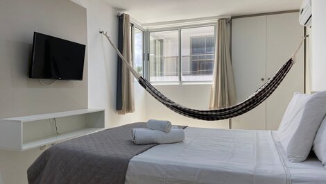 Apt completo con 02 habitaciones, pie en la arena