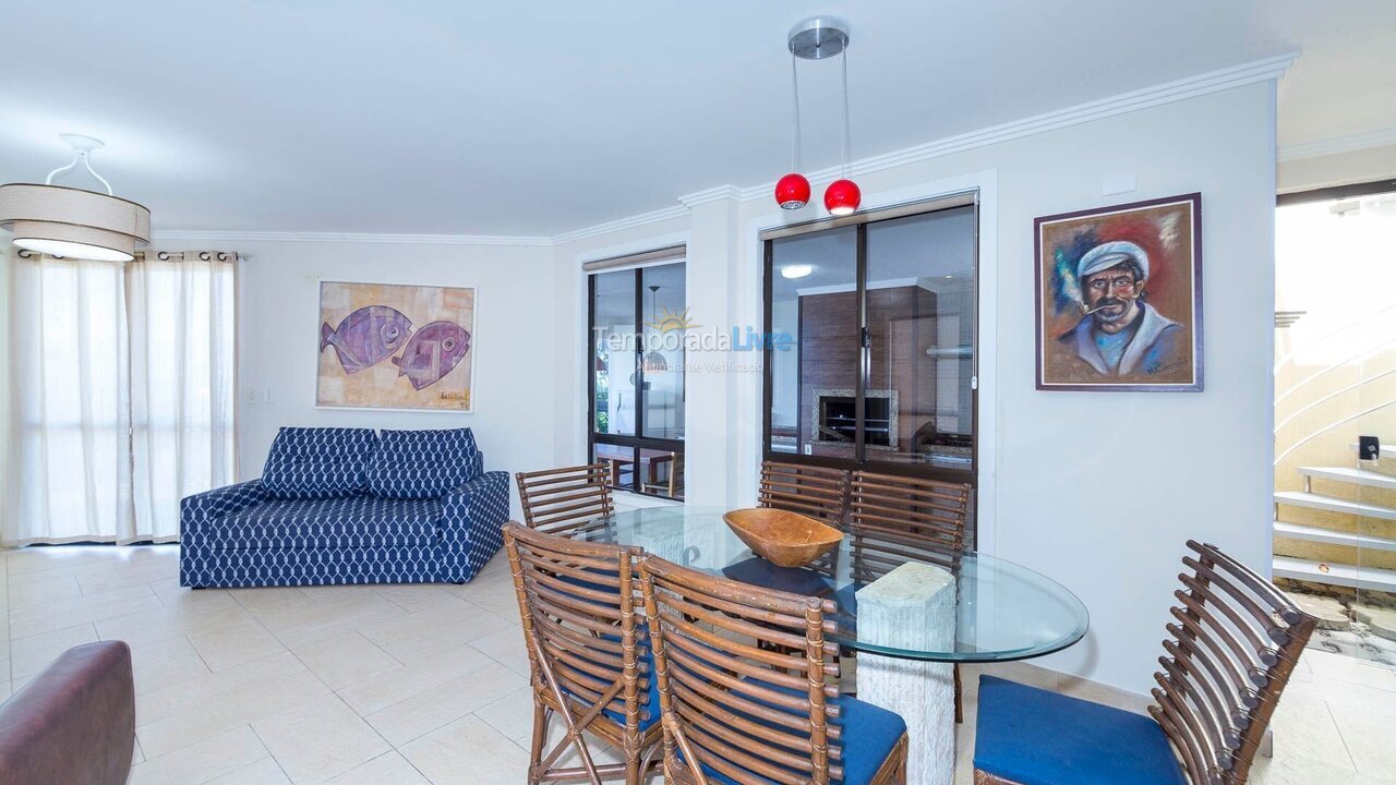 House for vacation rental in Bombinhas (Praia de Bombas)